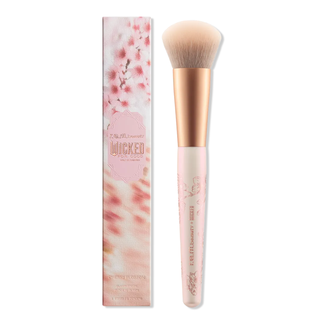 r.e.m. beauty Wicked Cherry Blossom Blush Brush
